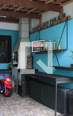 Casa à venda com 120m², 3 quartos e 3 vagasChurrasqueira