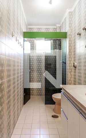 Apartamento para alugar com 174m², 4 quartos e 2 vagas Apartamento para alugar com 174m², 4 quartos e 2 vagasBanheiro 2
