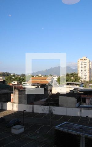 Apartamento à venda com 64m², 2 quartos e 1 vagaQuarto 1 - Suíte - Vista