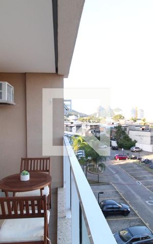 Apartamento à venda com 64m², 2 quartos e 1 vagavaranda
