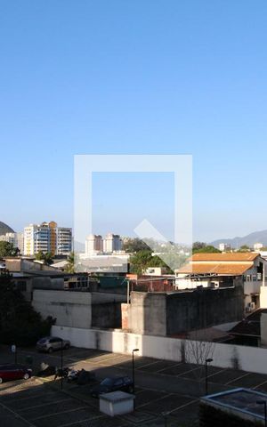 Apartamento à venda com 64m², 2 quartos e 1 vagavaranda - Vista