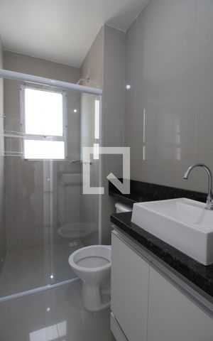 Apartamento para alugar com 50m², 2 quartos e 1 vagaBanheiro 