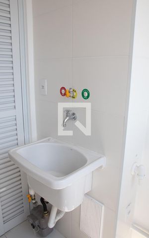 Apartamento à venda com 50m², 2 quartos e 1 vaga Apartamento à venda com 50m², 2 quartos e 1 vagaÁrea de Serviço