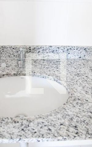 Apartamento à venda com 50m², 2 quartos e 1 vaga Apartamento à venda com 50m², 2 quartos e 1 vagaBanheiro 2