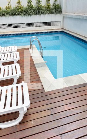 Apartamento à venda com 43m², 1 quarto e 1 vaga Apartamento à venda com 43m², 1 quarto e 1 vagaPiscina