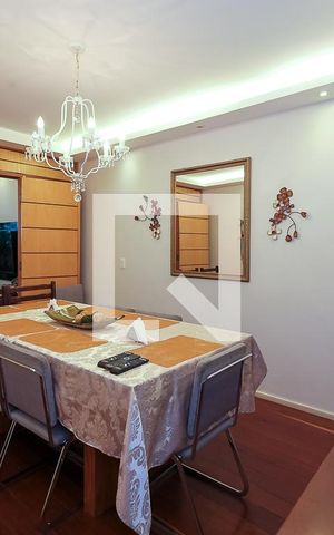 Apartamento à venda com 170m², 4 quartos e 1 vaga Apartamento à venda com 170m², 4 quartos e 1 vagaSala de Jantar