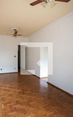 Apartamento à venda com 100m², 2 quartos e 1 vagaSala