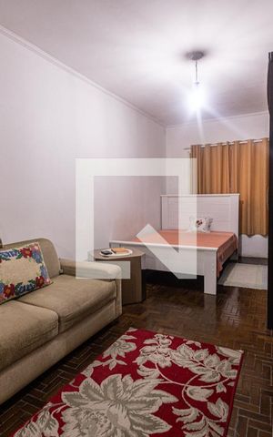 Casa à venda com 200m², 3 quartos e 3 vagas Casa à venda com 200m², 3 quartos e 3 vagasQuarto 3