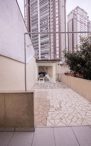 Casa à venda com 200m², 3 quartos e 3 vagas Casa à venda com 200m², 3 quartos e 3 vagasVaranda Quarto 1