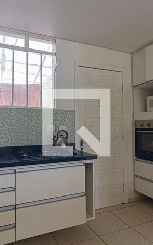 Casa de condomínio à venda com 220m², 3 quartos e 2 vagas Casa de condomínio à venda com 220m², 3 quartos e 2 vagasCozinha