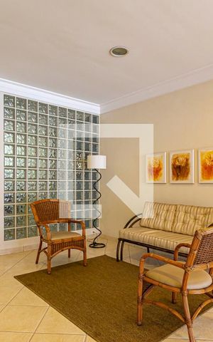 Apartamento à venda com 180m², 3 quartos e 1 vaga Apartamento à venda com 180m², 3 quartos e 1 vagaÁrea comum - Hall de Entrada