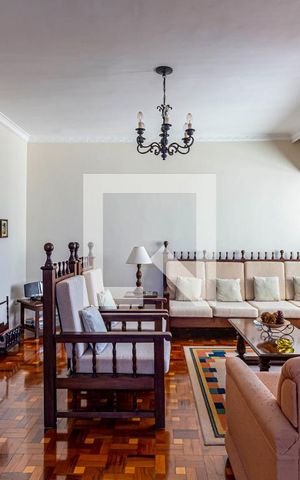 Apartamento à venda com 180m², 3 quartos e 1 vaga Apartamento à venda com 180m², 3 quartos e 1 vagaSala