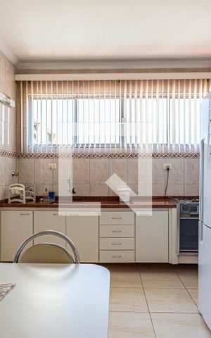 Apartamento à venda com 180m², 3 quartos e 1 vaga Apartamento à venda com 180m², 3 quartos e 1 vagaCozinha