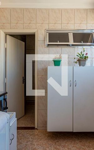 Apartamento à venda com 180m², 3 quartos e 1 vaga Apartamento à venda com 180m², 3 quartos e 1 vagaÁrea de Serviço