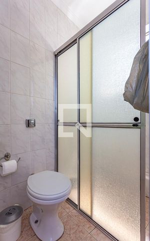 Apartamento à venda com 180m², 3 quartos e 1 vaga Apartamento à venda com 180m², 3 quartos e 1 vagaBanheiro de Serviço