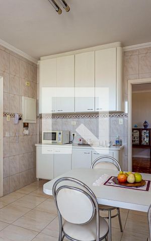 Apartamento à venda com 180m², 3 quartos e 1 vaga Apartamento à venda com 180m², 3 quartos e 1 vagaCozinha