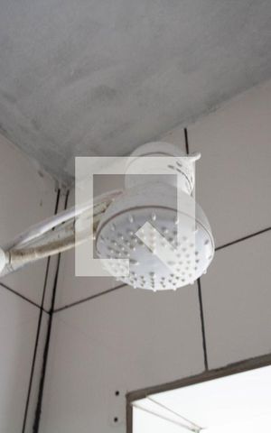 Casa para alugar com 90m², 2 quartos e 2 vagas Casa para alugar com 90m², 2 quartos e 2 vagasChuveiro