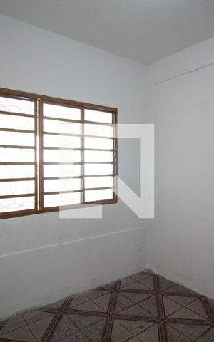 Casa para alugar com 90m², 2 quartos e 2 vagas Casa para alugar com 90m², 2 quartos e 2 vagasQuarto 1
