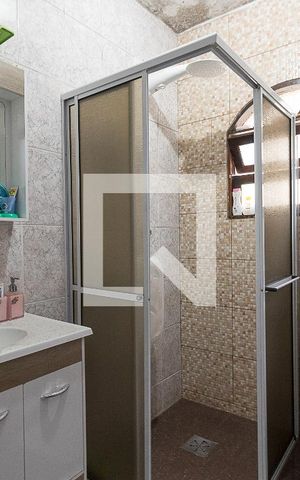 Casa à venda com 210m², 4 quartos e 4 vagasBanheiro 3