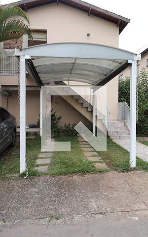 Casa de condomínio à venda com 65m², 2 quartos e 2 vagasFachada