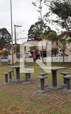 Casa de condomínio à venda com 65m², 2 quartos e 2 vagasBancos