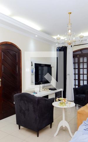 Casa à venda com 220m², 3 quartos e 3 vagasSala