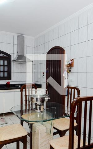 Casa à venda com 220m², 3 quartos e 3 vagasCozinha