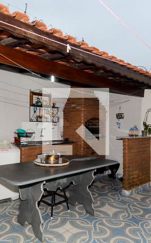Casa à venda com 220m², 3 quartos e 3 vagasÁrea de Serviço