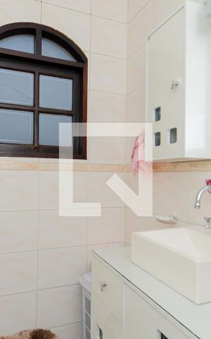 Casa à venda com 220m², 3 quartos e 3 vagasBanheiro da Suíte