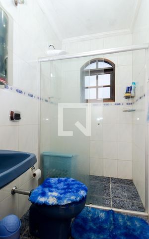 Casa à venda com 220m², 3 quartos e 3 vagasBanheiro Social