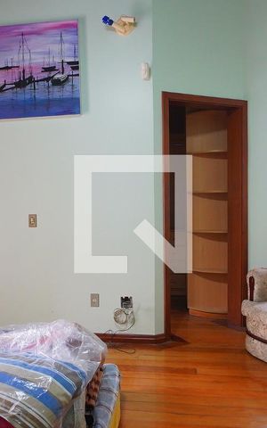 Casa à venda com 220m², 4 quartos e 6 vagasQuarto 3