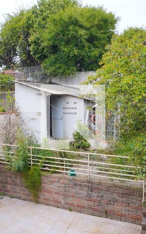 Casa à venda com 220m², 4 quartos e 6 vagasQuarto 3 - Vista fundos