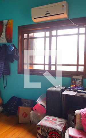 Casa à venda com 220m², 4 quartos e 6 vagasSuíte 1