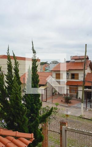 Casa à venda com 220m², 4 quartos e 6 vagasVista