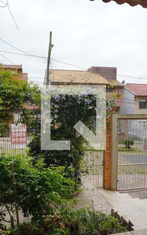 Casa à venda com 220m², 4 quartos e 6 vagasSala - Vista