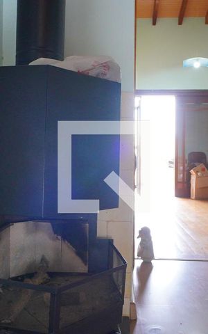 Casa à venda com 220m², 4 quartos e 6 vagasSuíte 2