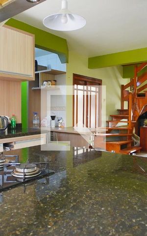 Casa à venda com 220m², 4 quartos e 6 vagasCozinha
