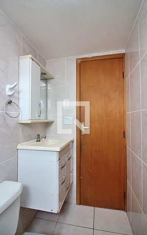 Apartamento à venda com 53m², 2 quartos e 1 vagaBanheiro Social
