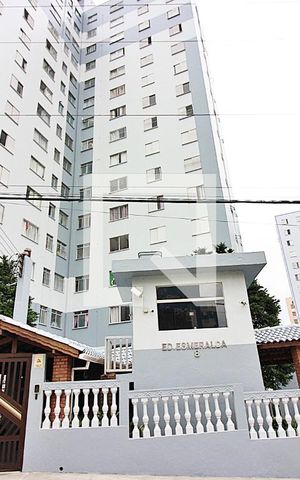 Apartamento à venda com 53m², 2 quartos e 1 vagaFachada do bloco