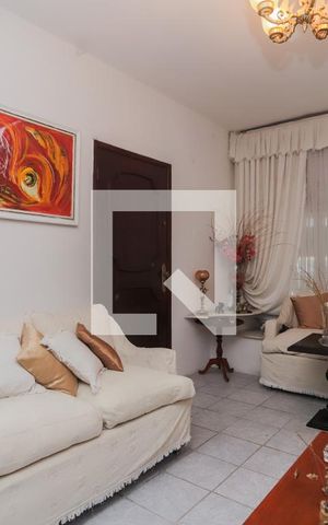 Casa à venda com 120m², 5 quartos e 3 vagasSala