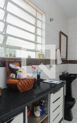 Casa à venda com 120m², 5 quartos e 3 vagasBanheiro 1