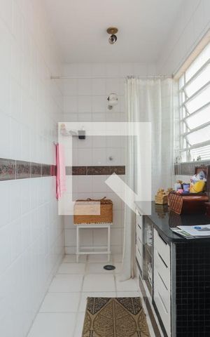 Casa à venda com 120m², 5 quartos e 3 vagasBanheiro 1