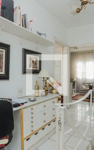 Casa à venda com 120m², 5 quartos e 3 vagasEscritório