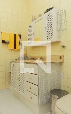 Casa à venda com 120m², 5 quartos e 3 vagasBanheiro 2