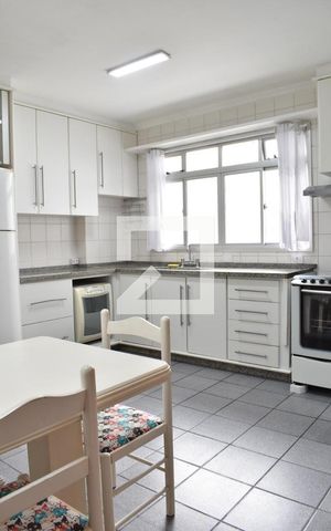 Apartamento à venda com 211m², 4 quartos e 2 vagasCozinha