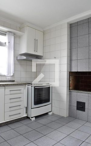 Apartamento à venda com 211m², 4 quartos e 2 vagasCozinha