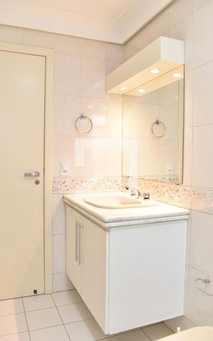 Apartamento à venda com 211m², 4 quartos e 2 vagasBanheiro 3