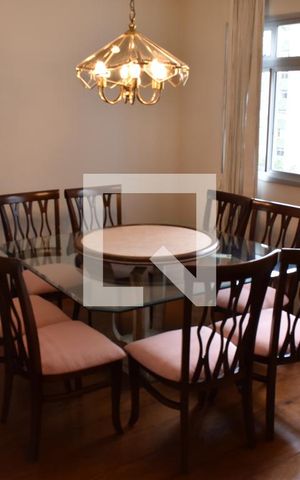 Apartamento à venda com 211m², 4 quartos e 2 vagasSala de jantar