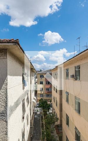 Apartamento à venda com 80m², 3 quartos e sem vaga Apartamento à venda com 80m², 3 quartos e sem vagaVista da Sala