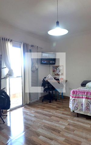 Casa à venda com 186m², 3 quartos e 4 vagasQuarto 3 - Suíte 3